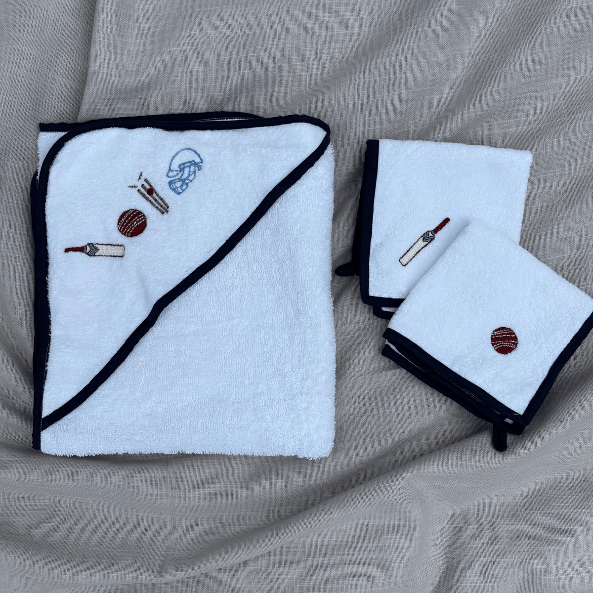 Zoey Hooded towel With Set of 2 Napkins Little League Legend Pure Cotton Hooded Towel
