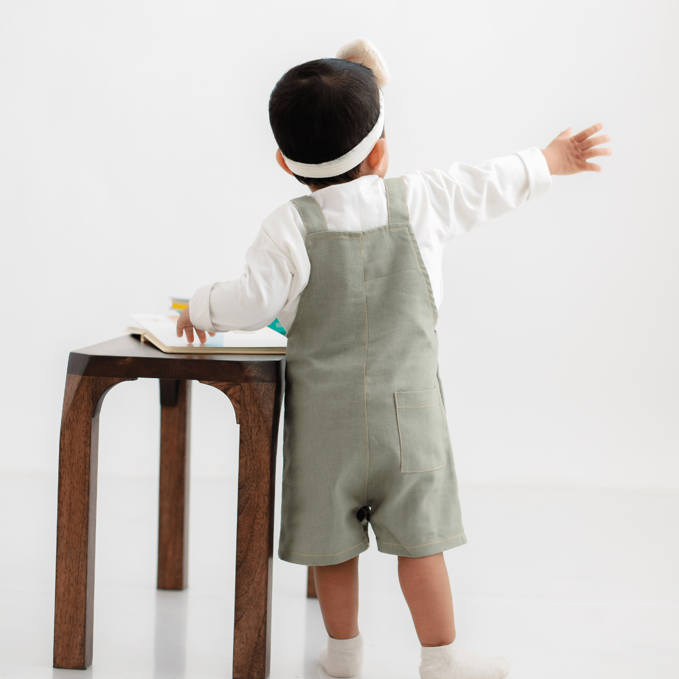 Zoey Dungarees Pocketful of Play Linen Cotton Unisex Dungaree (Sage Green)