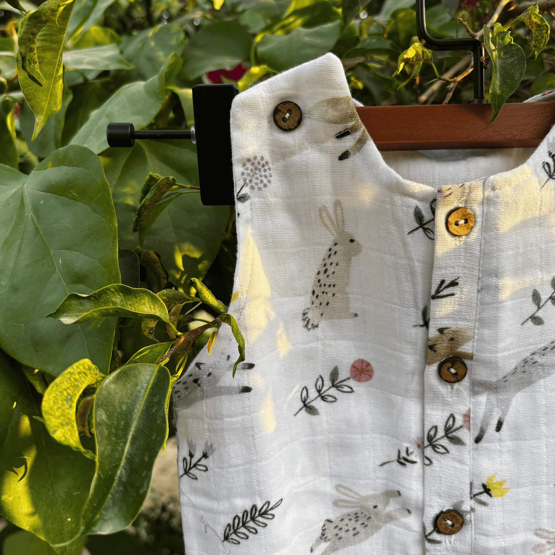 Zoey romper Forest Hop Muslin Romper/Jumpsuit/Onesie