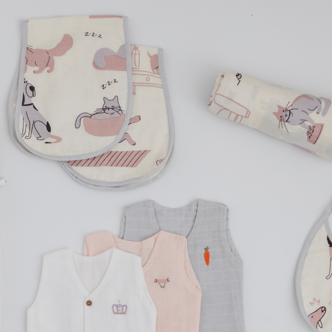 Zoey save on combos Hospital Bag Must Haves Combo - Woofles & Purrito (total 16 Muslin Items)